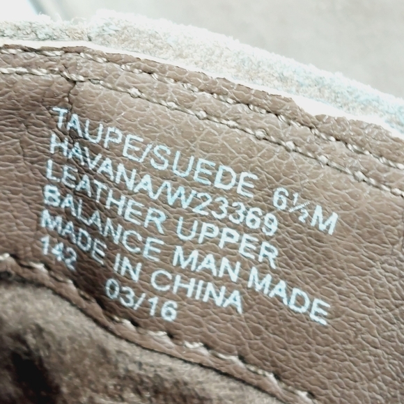 White Mountain Havana Taupe Tan Suede Leather Side Fringe Ankle Boots E990 - Picture 9 of 12